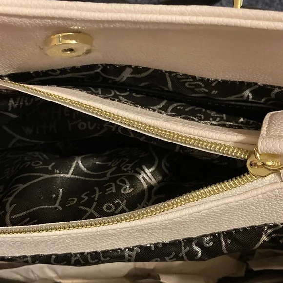 Betsey Johnson NEW Large Black & White Floral Stripe Tote Hard to Find! RaRe! - Picture 10 of 12